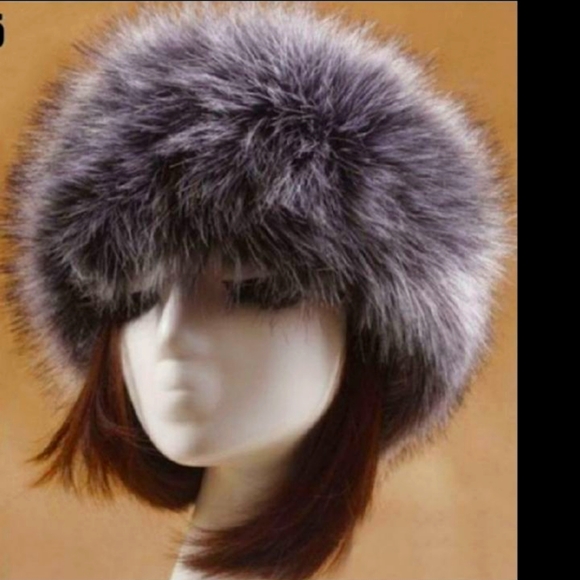 - Accessories - Gorgeous Faux Fur Headband